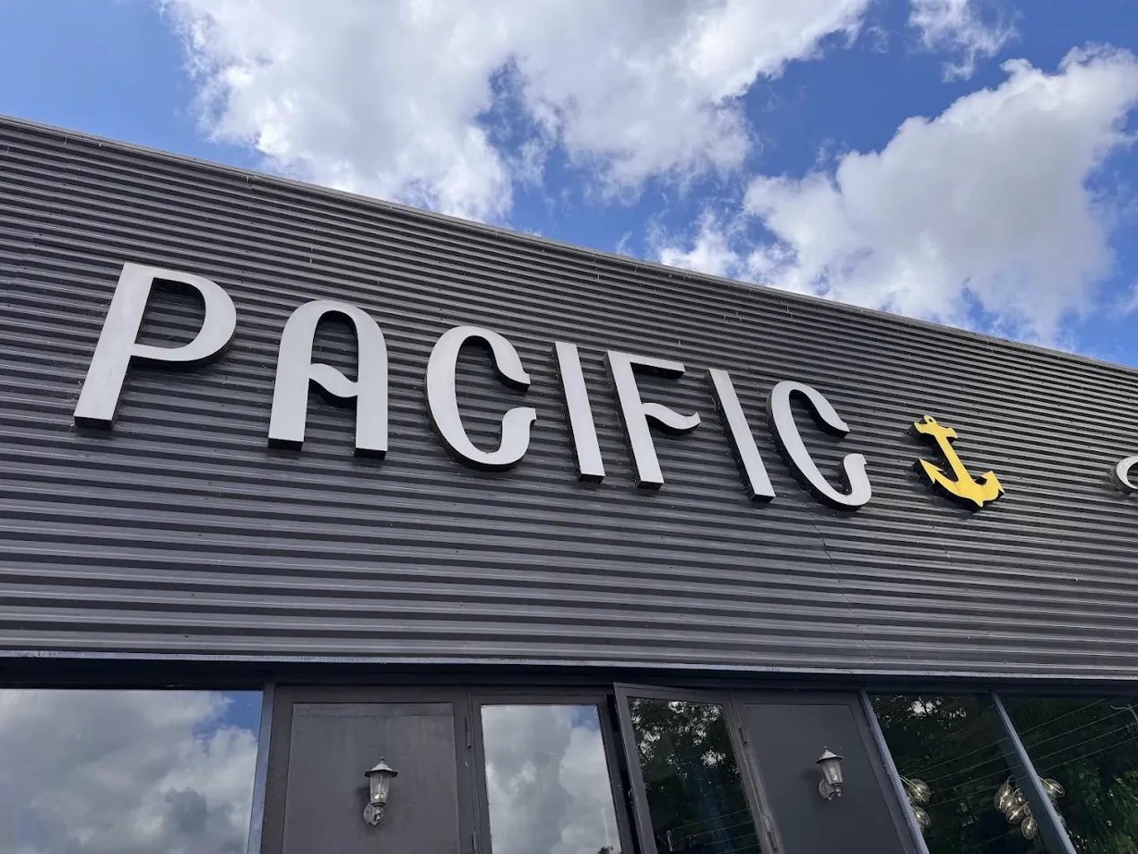 Enseigne Pacific